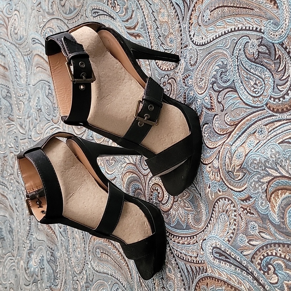 Nine West Black Strappy Stilettos